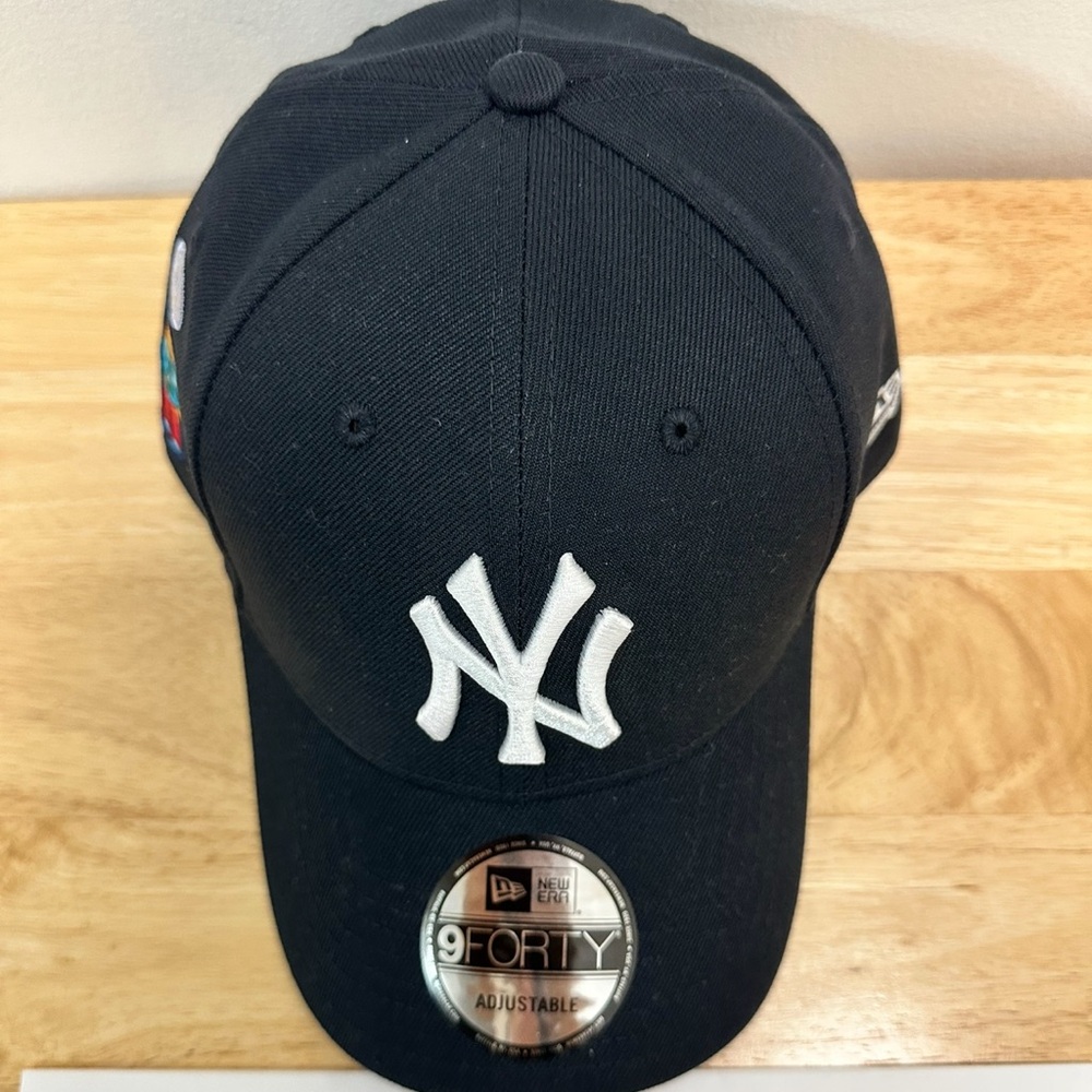 FRSH X BAD BUNNY NEW ERA 940 Yankee dad hat